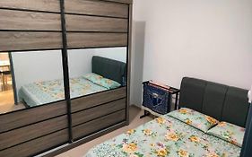 Aiman'S Rose Homestay