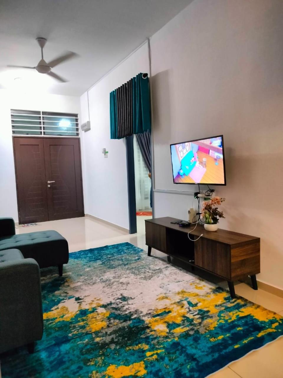 Aiman'S Rose Homestay Teluk Panglima Garang Luaran gambar