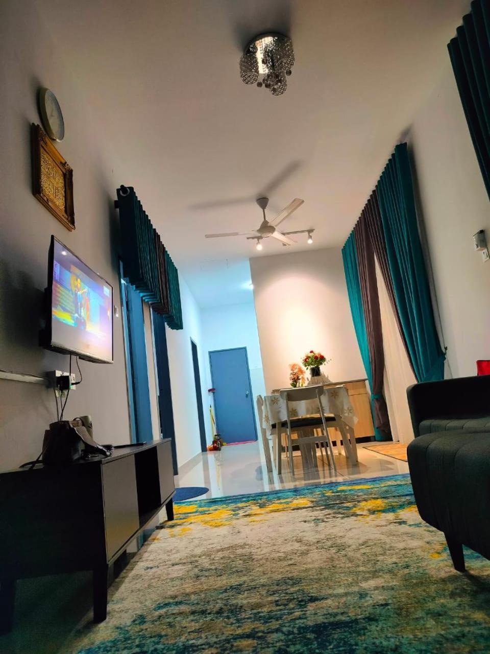 Aiman'S Rose Homestay Teluk Panglima Garang Luaran gambar