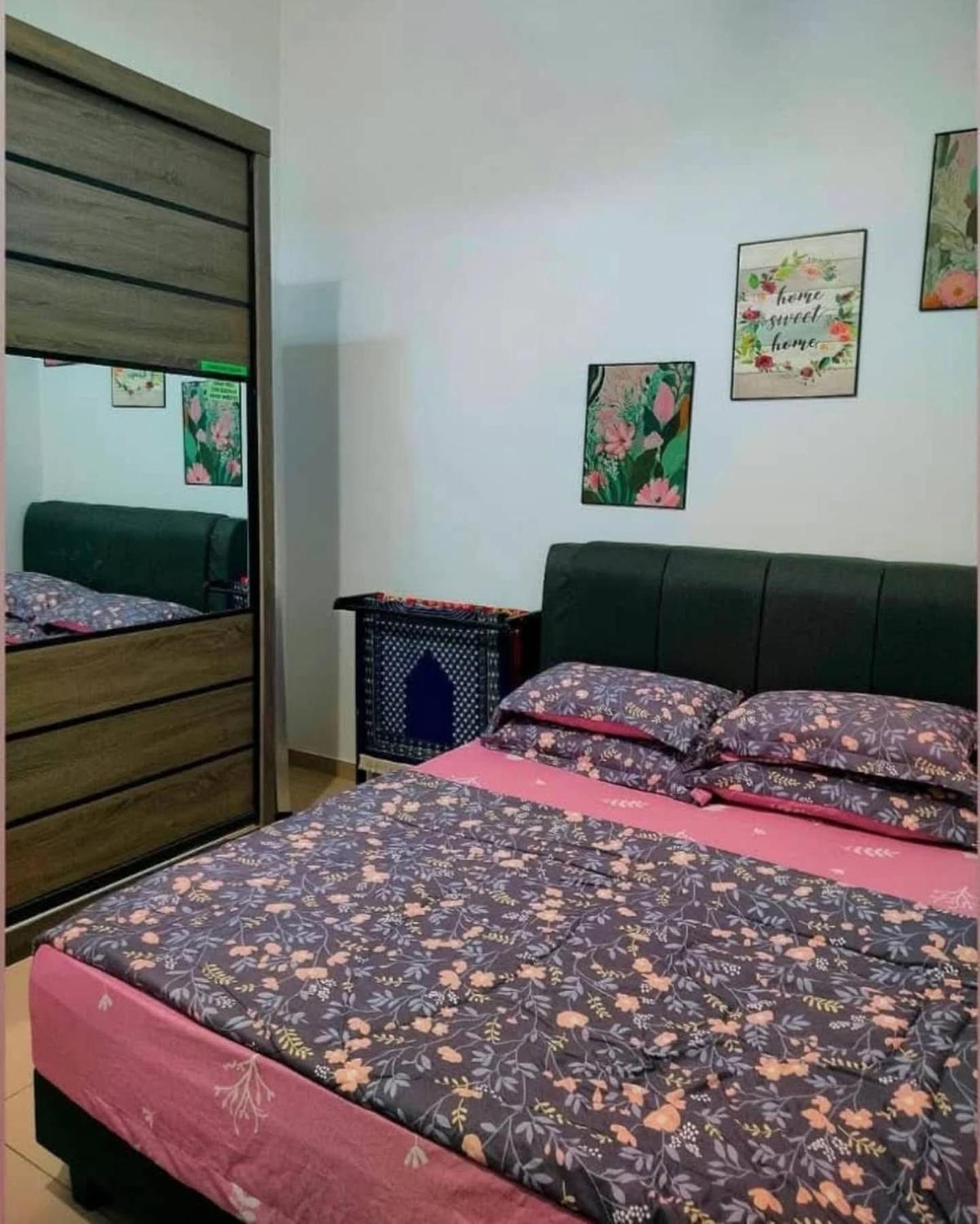 Aiman'S Rose Homestay Teluk Panglima Garang Luaran gambar