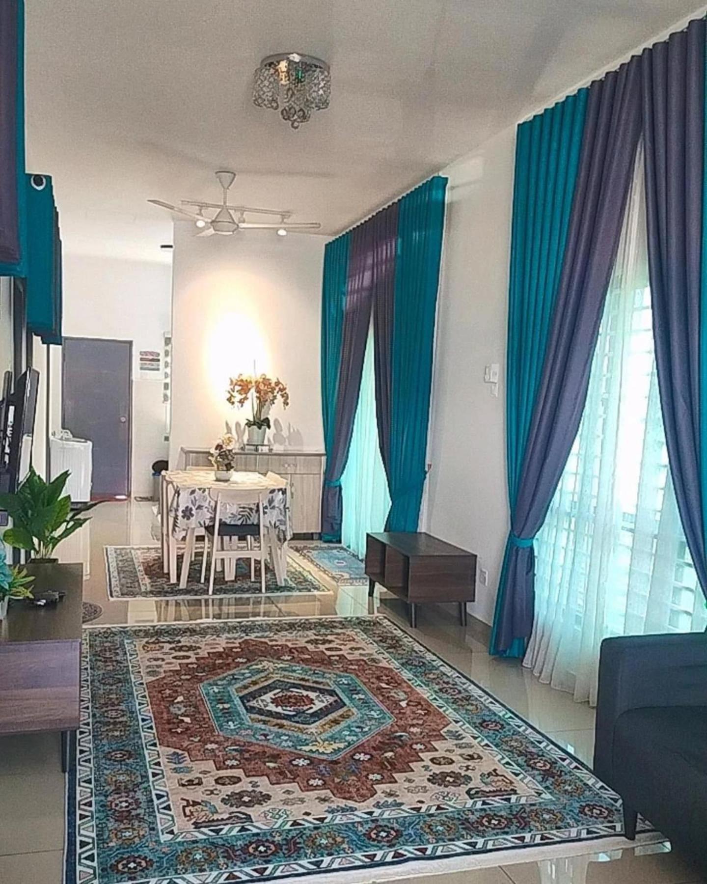 Aiman'S Rose Homestay Teluk Panglima Garang Luaran gambar